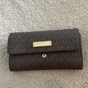 Michael Kors wallet